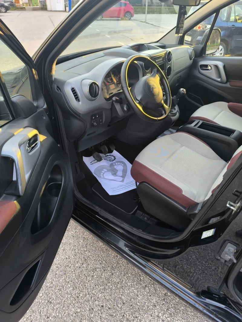 Citroen Berlingo 1.6hdi Multispace, снимка 8 - Автомобили и джипове - 52697518