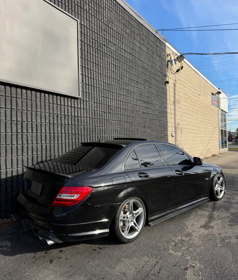 Mercedes-Benz C 63 AMG * * CARFAX * * АВТО КРЕДИТ * * , снимка 3 - Автомобили и джипове - 52810655