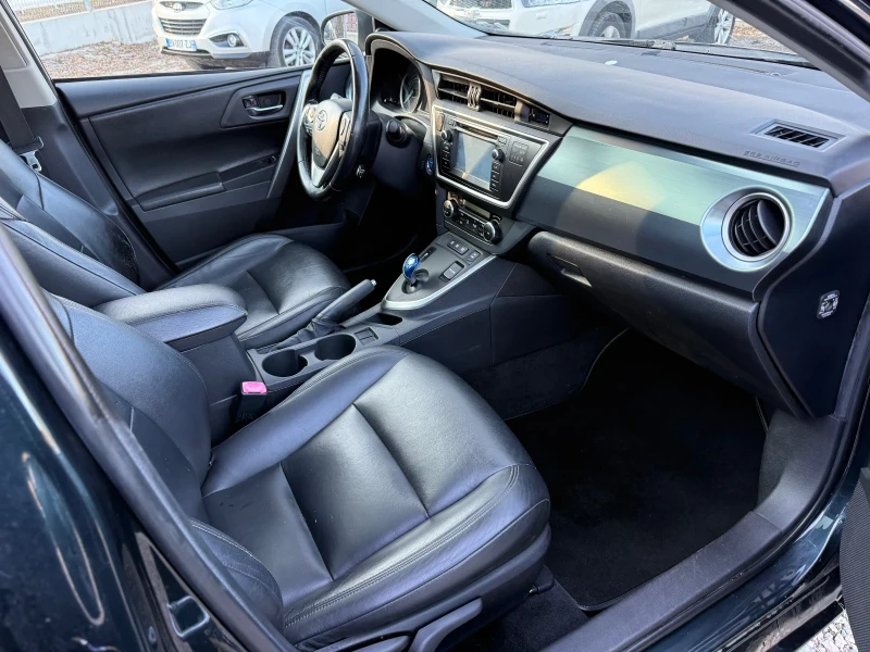 Toyota Auris HYBRID 216000km!!! ЛИЗИНГ!!!, снимка 10 - Автомобили и джипове - 52886939