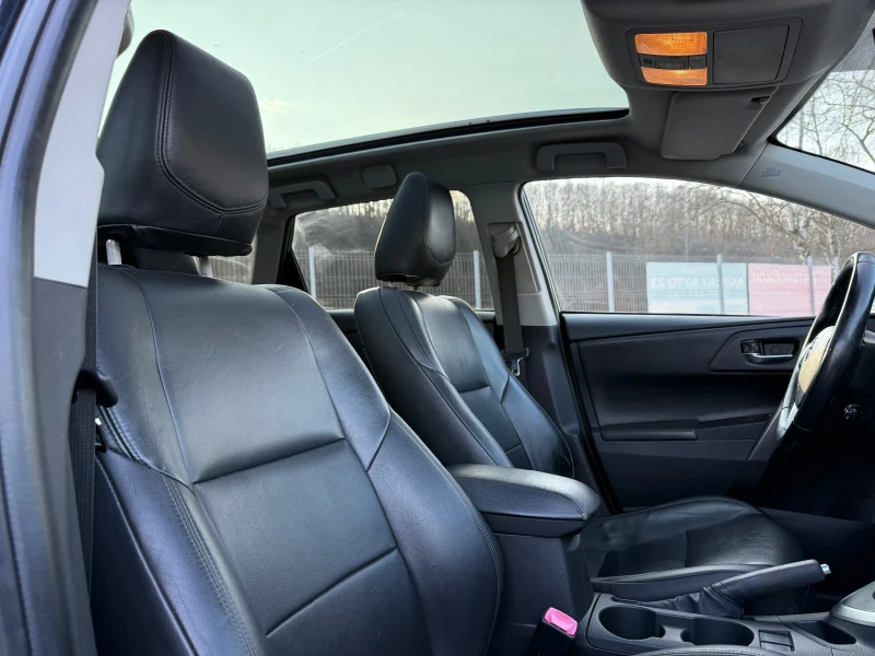 Toyota Auris HYBRID 216000km!!! ЛИЗИНГ!!!, снимка 12 - Автомобили и джипове - 52886939