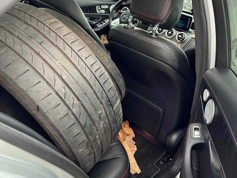 Mercedes-Benz C 43 AMG * CARFAX * БЕЗ ПЪРВОНАЧАЛНА ВНОСКА, снимка 13 - Автомобили и джипове - 53216184