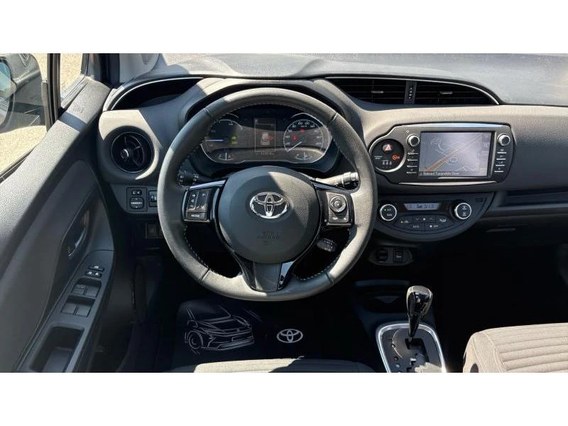 Toyota Yaris 1.5HSD DYNAMIC, снимка 9 - Автомобили и джипове - 55748823