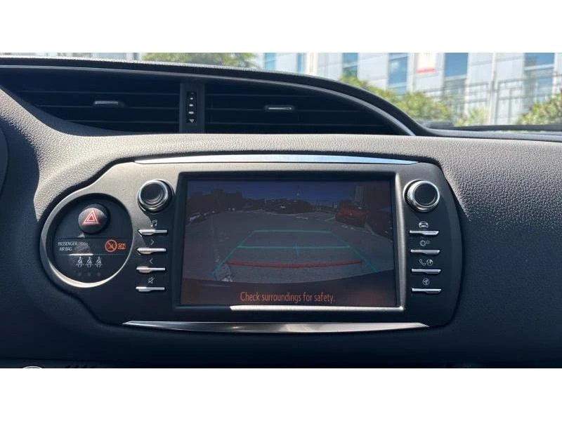 Toyota Yaris 1.5HSD DYNAMIC, снимка 15 - Автомобили и джипове - 55748823