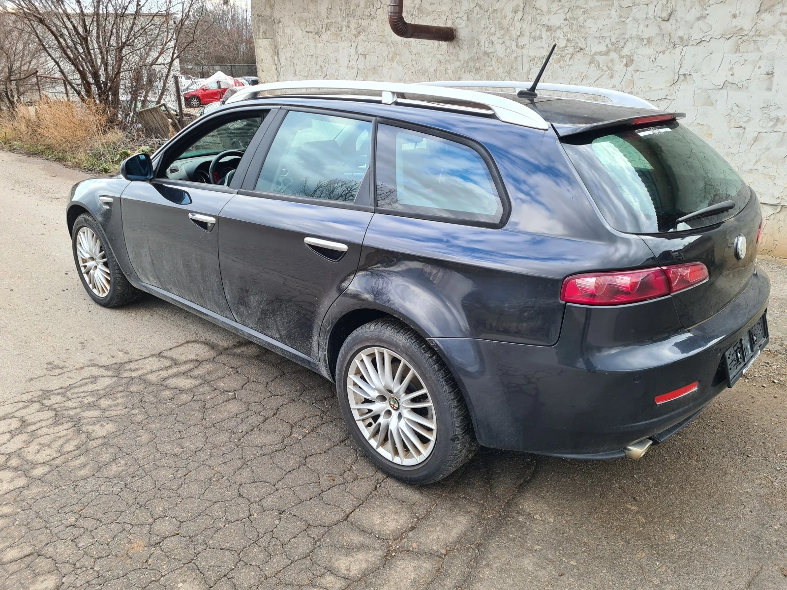 Alfa Romeo 159 sportwagon 2.4JTDm 200к.с автомат - изображение 6