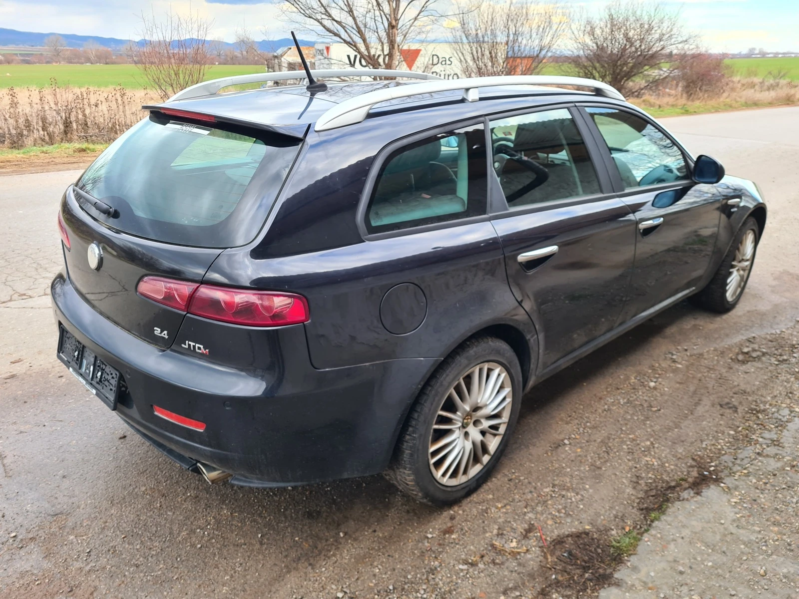 Alfa Romeo 159 sportwagon 2.4JTDm 200к.с автомат - изображение 4