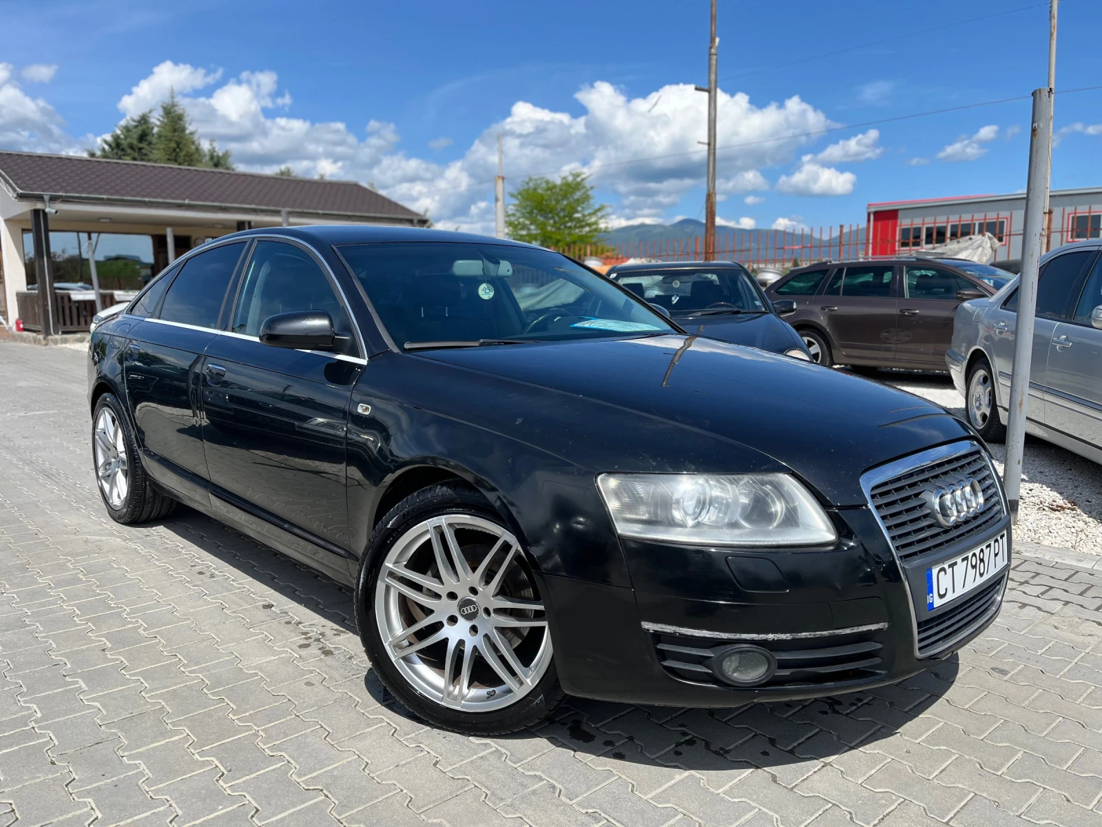 Audi A6 2.4* Ръчка* Нави* Нови гуми* Ксенон* Кожа*  - изображение 3