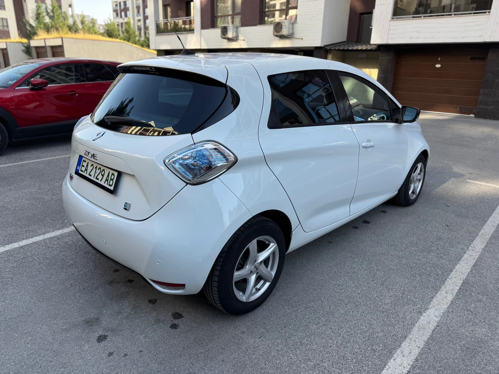 Renault Zoe 22kw / 88к.с. - изображение 6