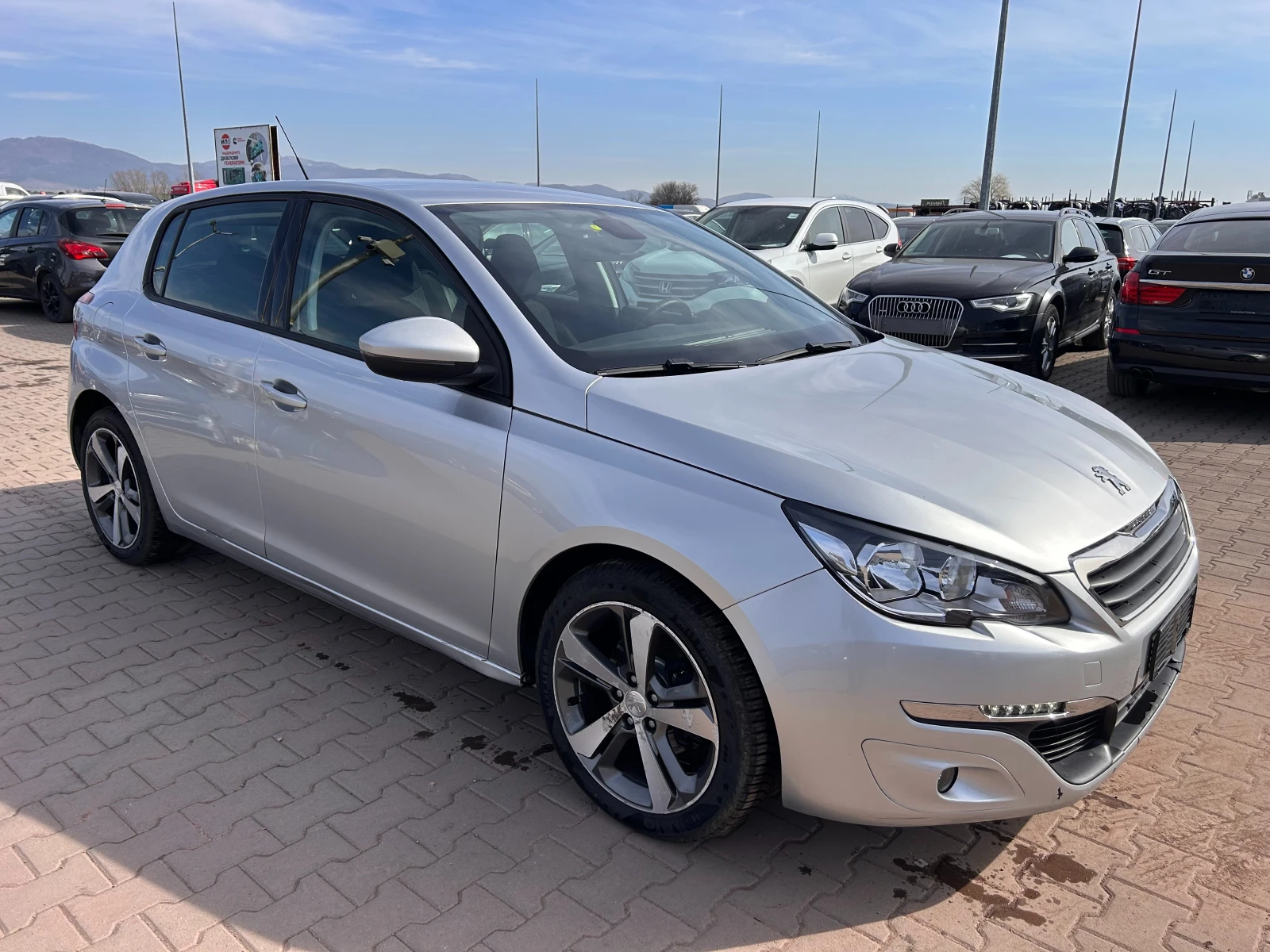 Peugeot 308 1.6HDI NAVI EURO 6 - изображение 4