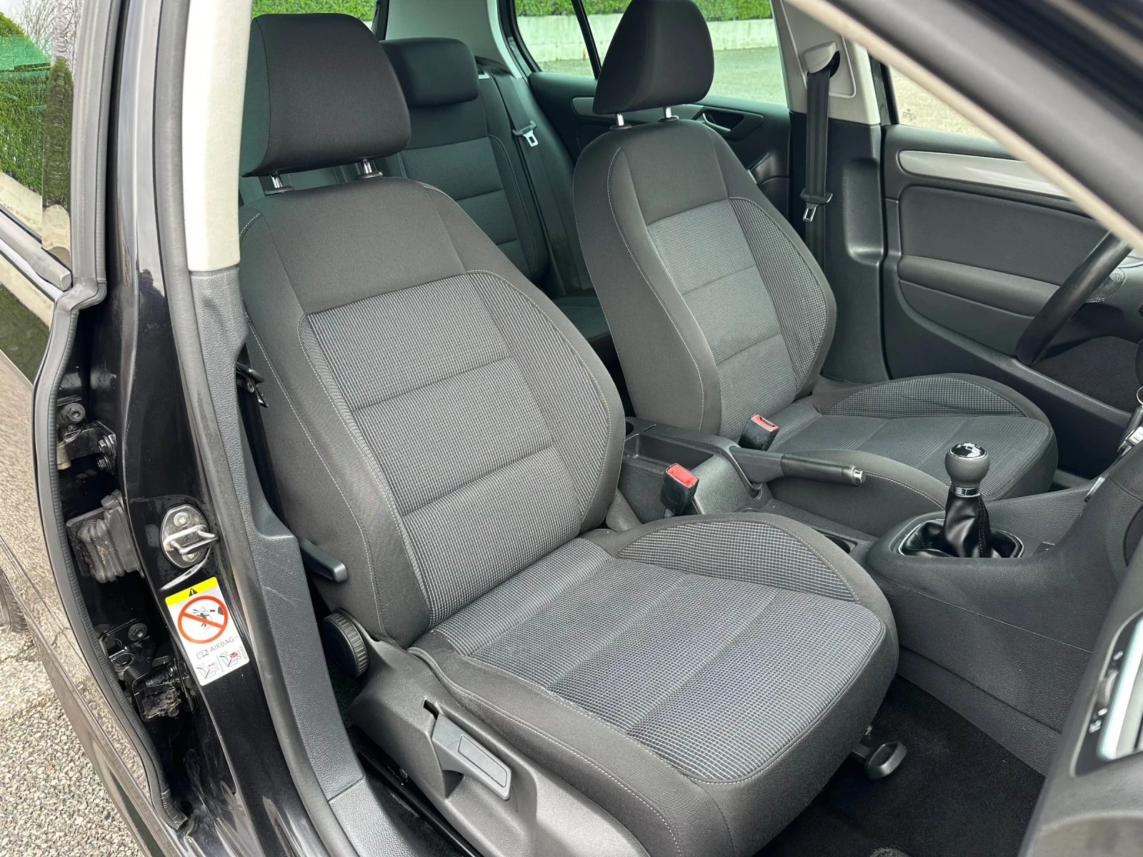 VW Golf 1.6TDI R-Line | Mobile.bg   11