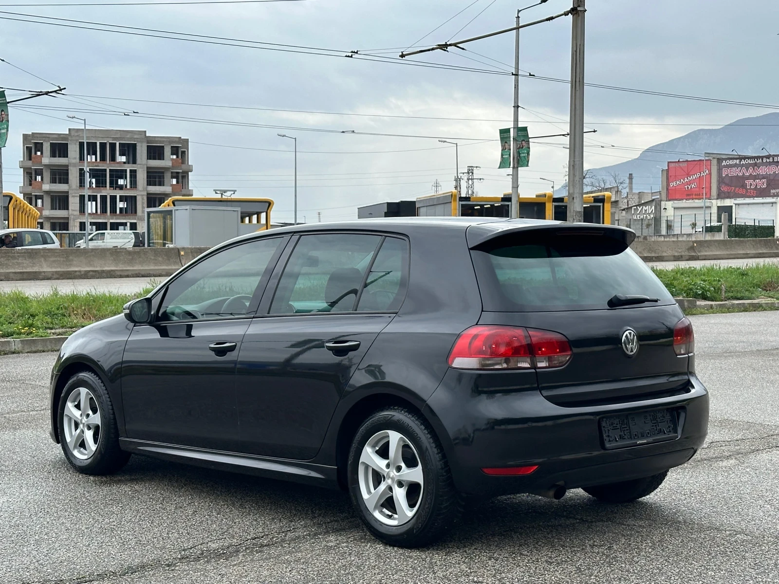 VW Golf 1.6TDI R-Line - изображение 3