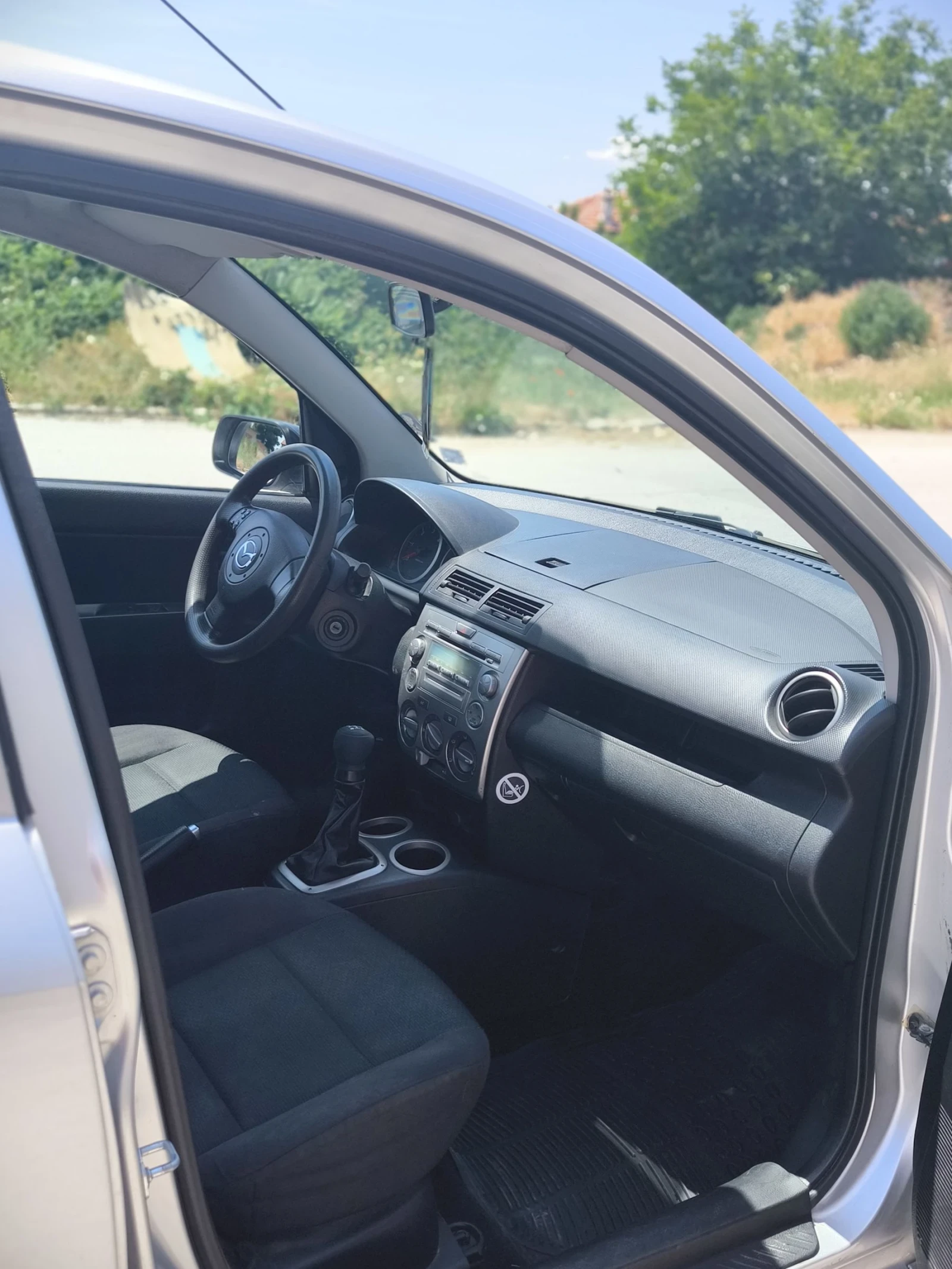 Mazda 2  - изображение 8