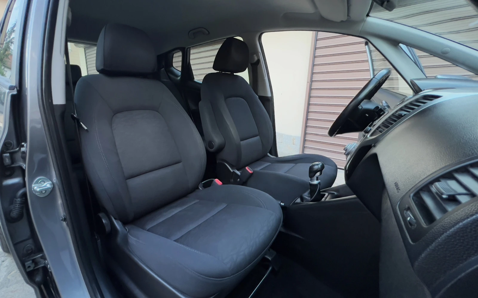 Hyundai Ix20 1.6 CRDI - изображение 9