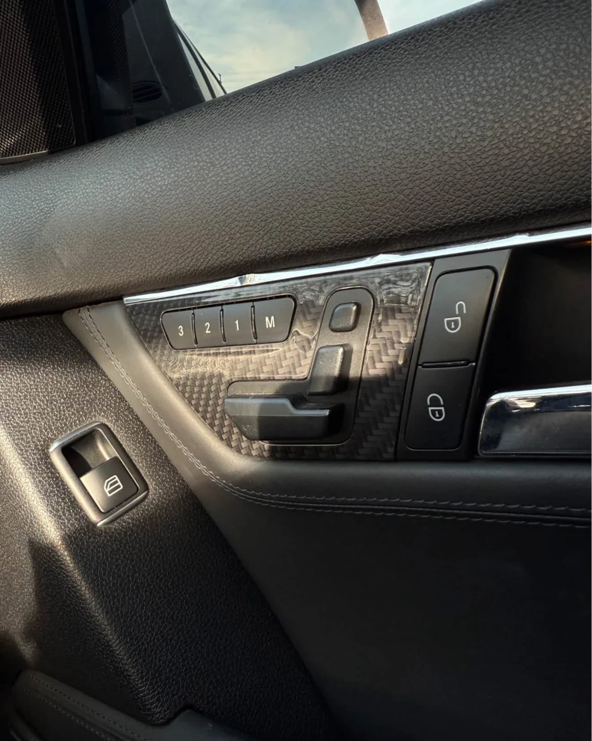 Mercedes-Benz C 63 AMG * * CARFAX * * ���� ������ * *  | Mobile.bg � ����������� 11