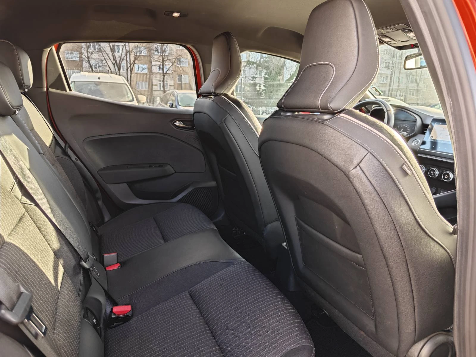 Renault Clio 1.0TCe Intens | Mobile.bg � ����������� 13