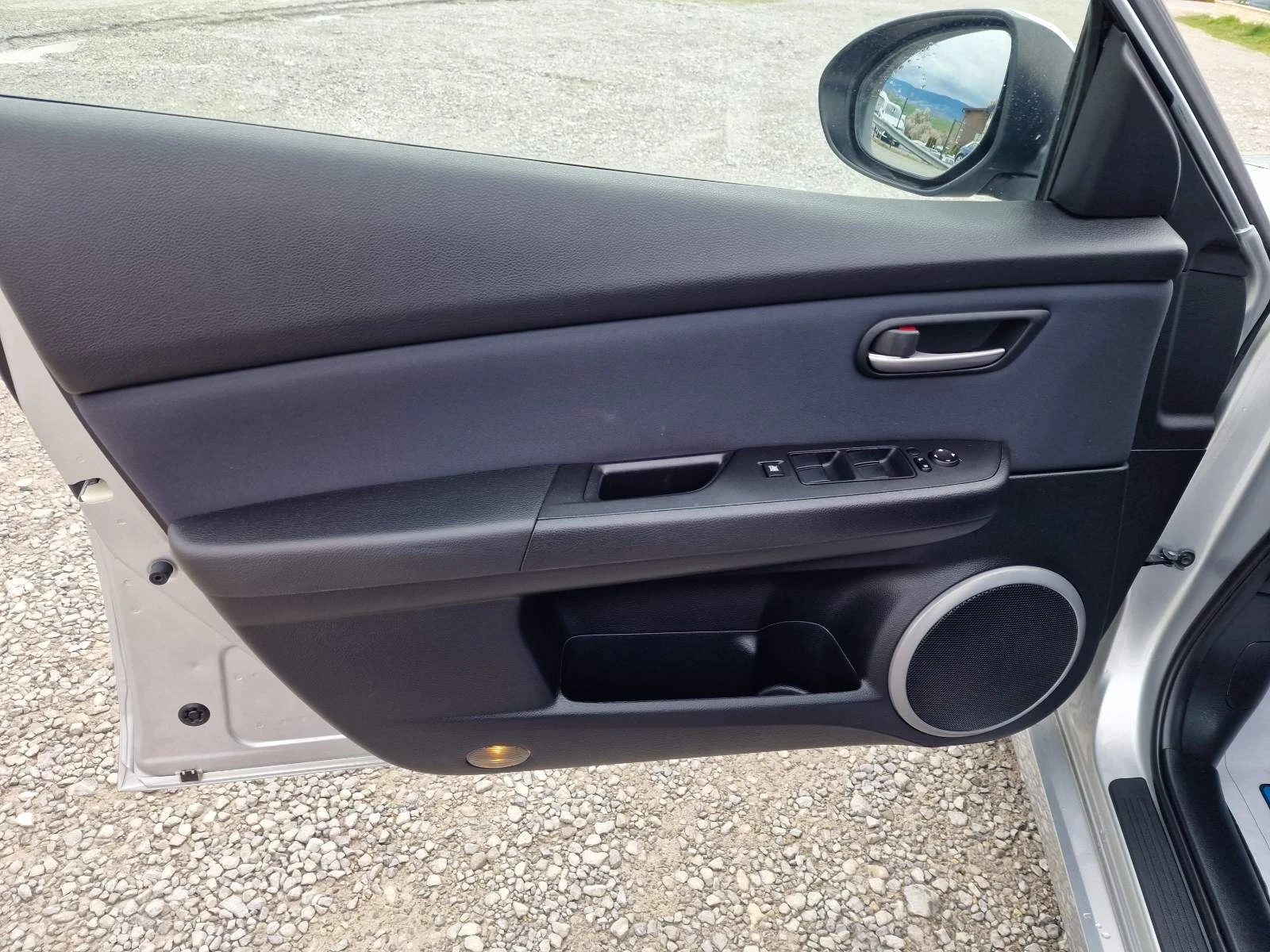 Mazda 6 1.8I-120к.с NOVA, снимка 11 - Автомобили и джипове - 54097087