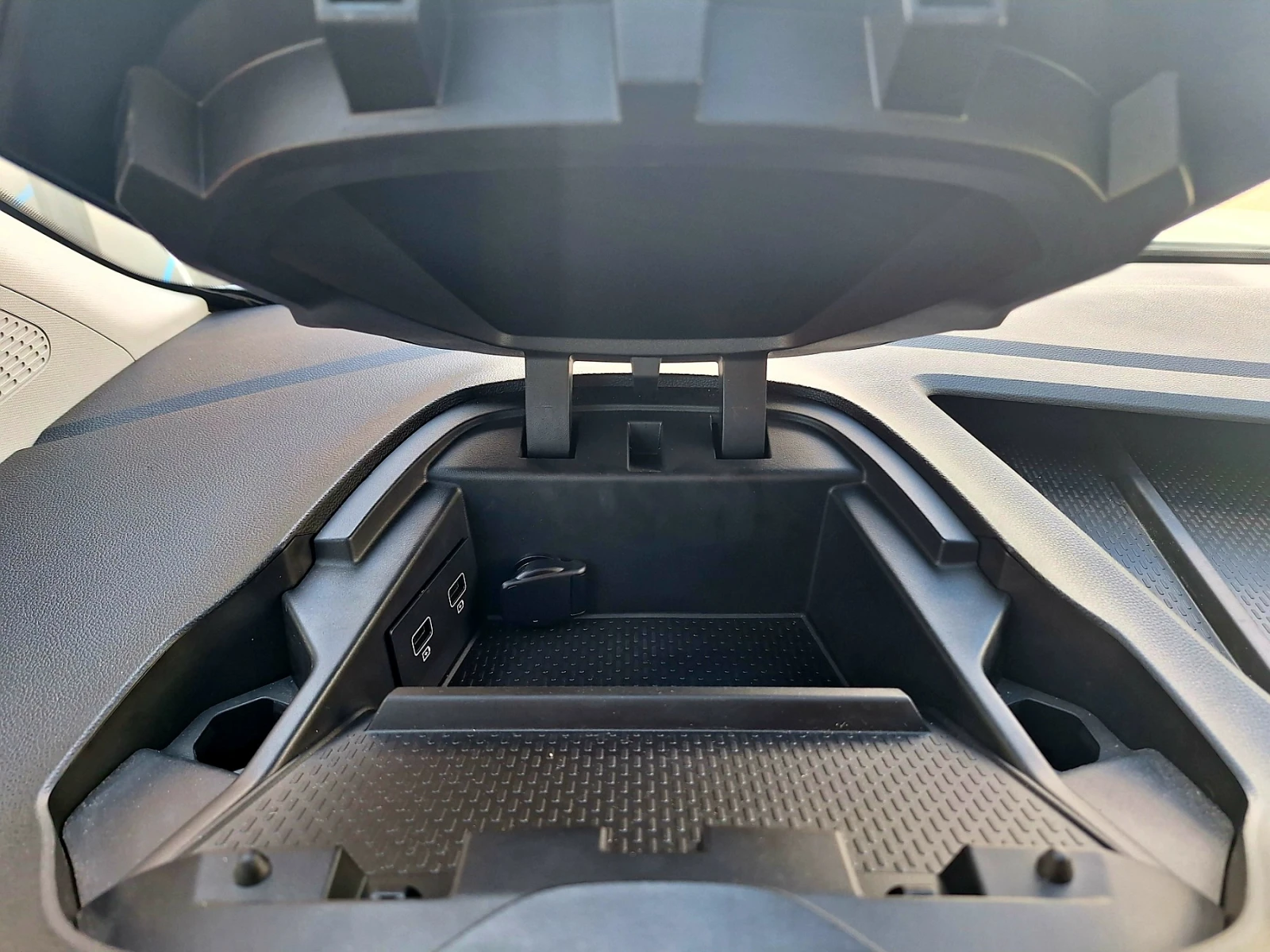 Renault Kangoo VAN 1+ 1 N1 dCi 95 к.с., снимка 14 - Автомобили и джипове - 54148262