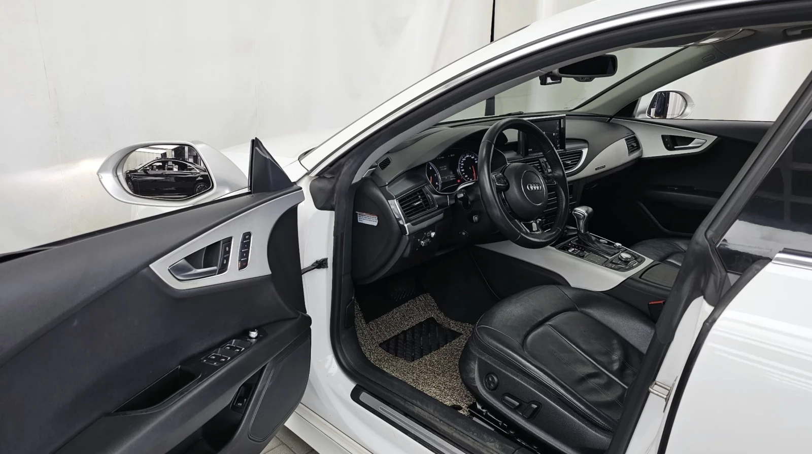 Audi A7 RS7 Пакет/ КАМЕРА / ШИБИДАХ /, снимка 10 - Автомобили и джипове - 54542154