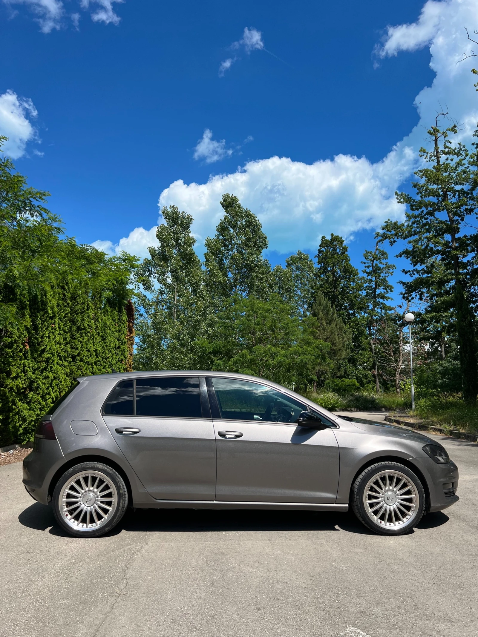 VW Golf 1.6 TDI, снимка 7 - Автомобили и джипове - 54902855