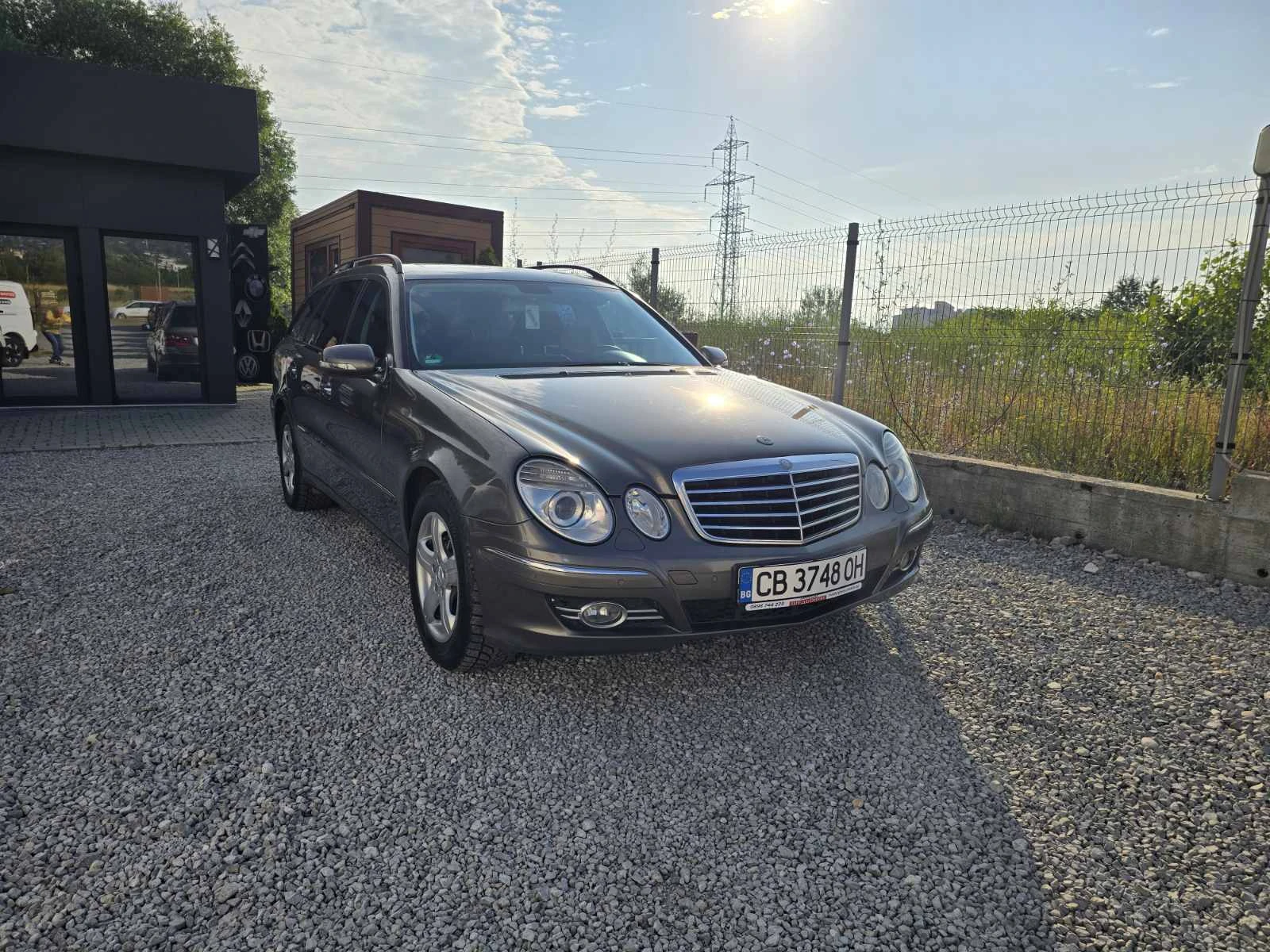Mercedes-Benz E 220 CDI АВТОМАТИК, снимка 4 - Автомобили и джипове - 55005739