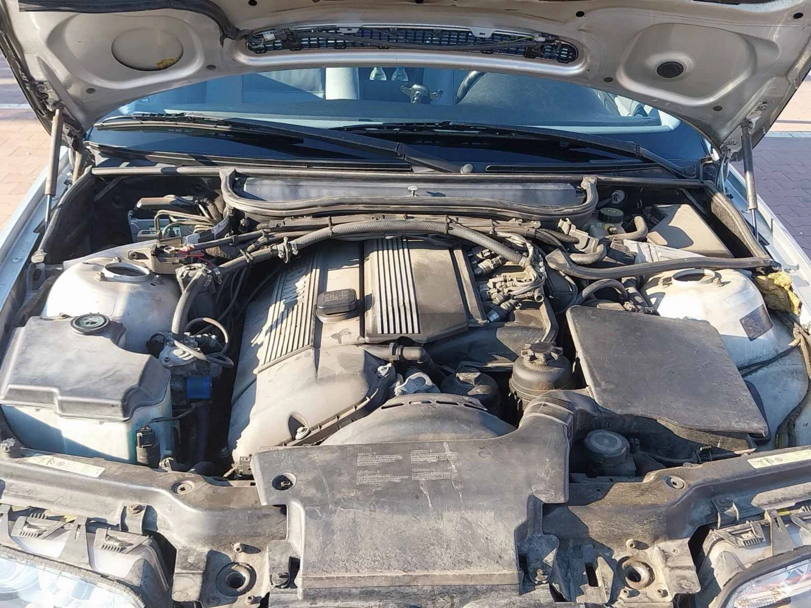 BMW 330 IX, снимка 14 - Автомобили и джипове - 55084655