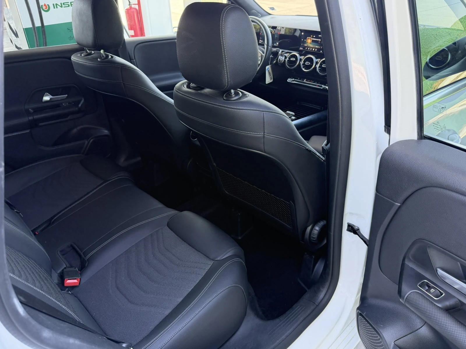 Mercedes-Benz B 200, снимка 10 - Автомобили и джипове - 55648977