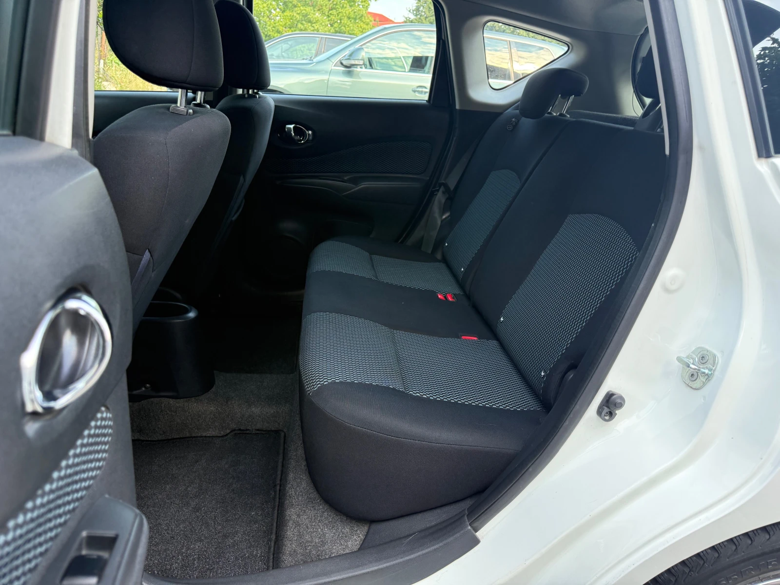 Nissan Note, снимка 11 - Автомобили и джипове - 55752977
