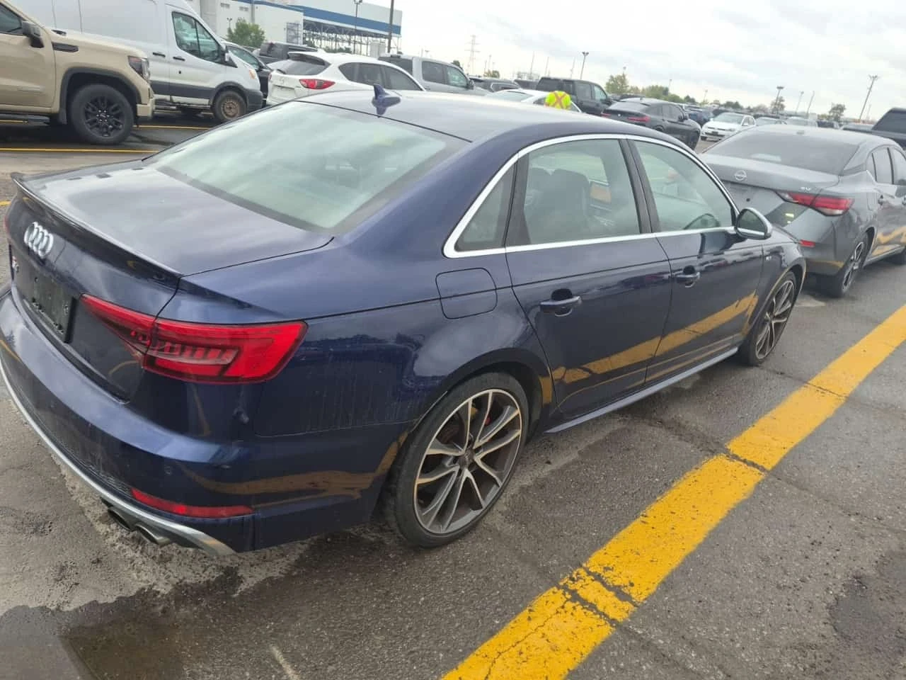 Audi S4 * 3.0 Tfsi * Technik * 8ZF * CARFAX * , снимка 2 - Автомобили и джипове - 56341707