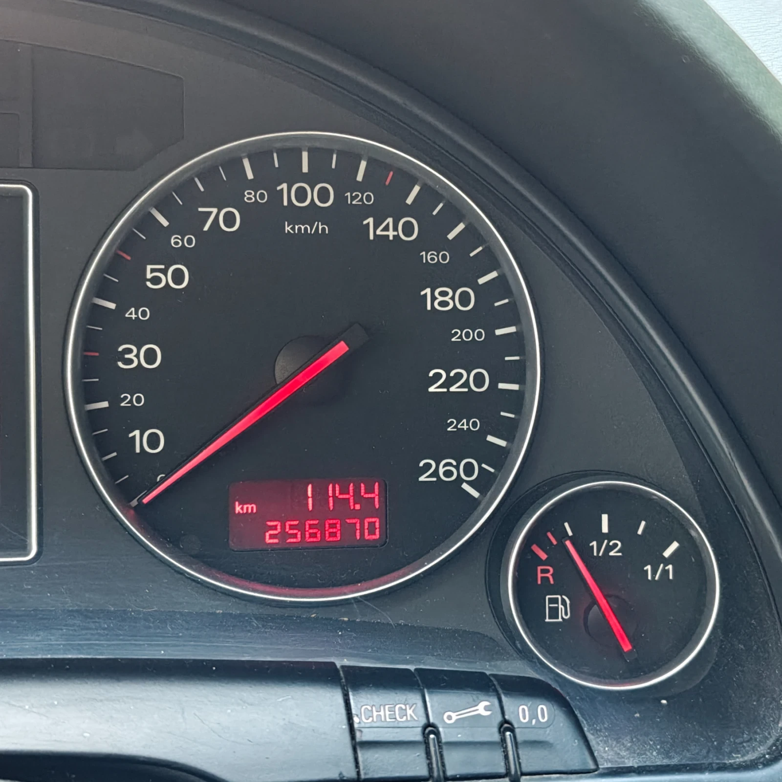 Audi A4 B6, снимка 7 - Автомобили и джипове - 56431017