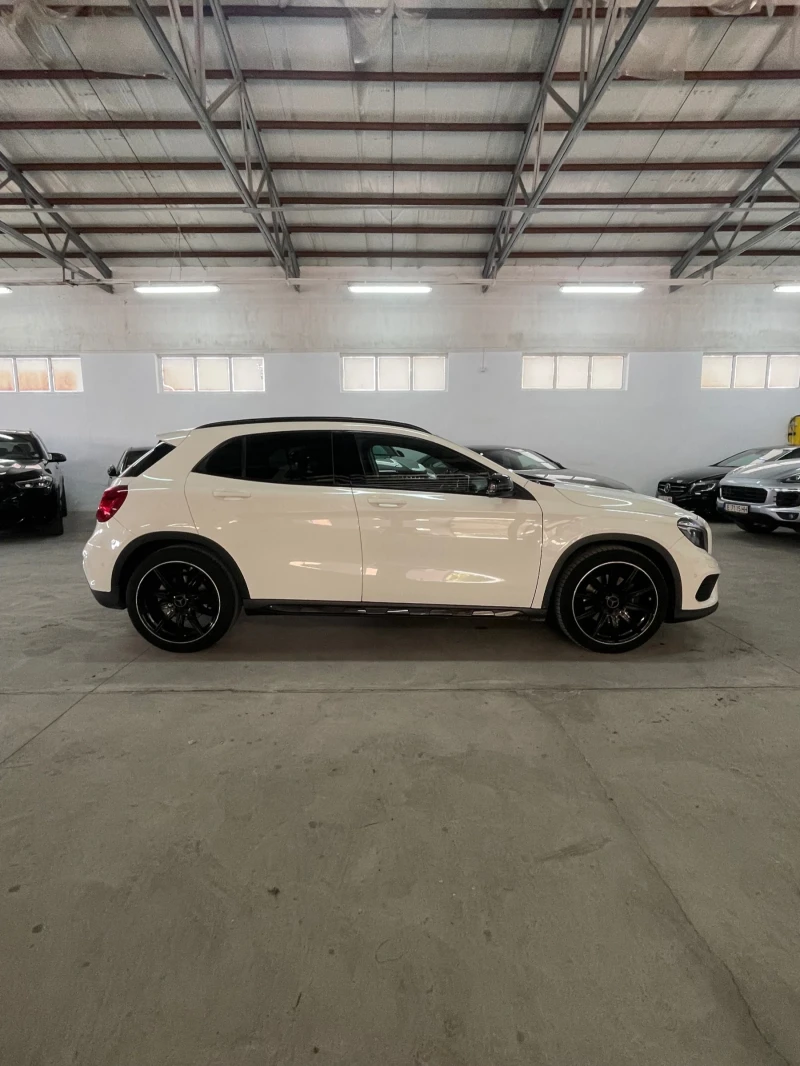 Mercedes-Benz GLA 220 4Matic/AMG/Дистр/Панор/Камера/подгрев/ФУЛЛ!!!, снимка 7 - Автомобили и джипове - 51461588