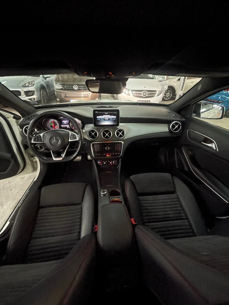 Mercedes-Benz GLA 220 4Matic/AMG/Дистр/Панор/Камера/подгрев/ФУЛЛ!!!, снимка 9 - Автомобили и джипове - 51461588