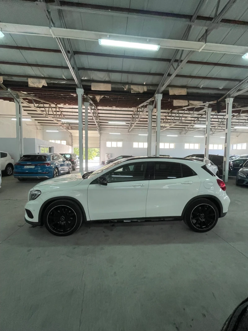 Mercedes-Benz GLA 220 4Matic/AMG/Дистр/Панор/Камера/подгрев/ФУЛЛ!!!, снимка 8 - Автомобили и джипове - 51461588