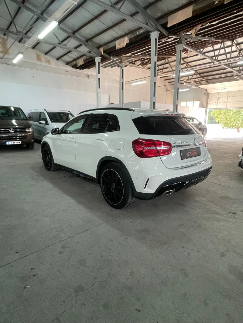 Mercedes-Benz GLA 220 4Matic/AMG/Дистр/Панор/Камера/подгрев/ФУЛЛ!!!, снимка 6 - Автомобили и джипове - 51461588