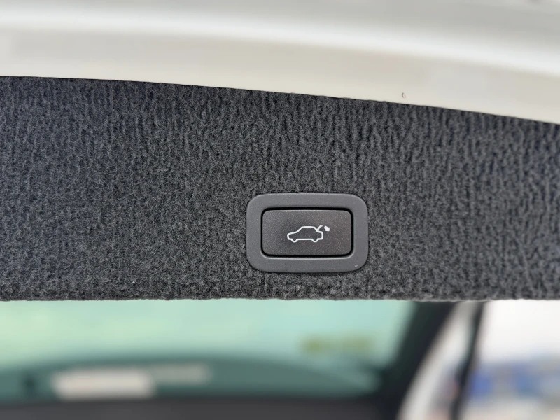 Volvo XC60 R-DESING, снимка 15 - Автомобили и джипове - 53134449