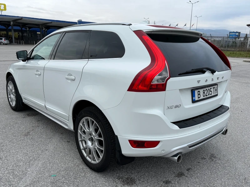 Volvo XC60 R-DESING, снимка 6 - Автомобили и джипове - 53134449