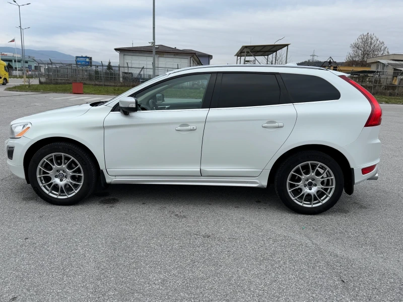Volvo XC60 R-DESING, снимка 7 - Автомобили и джипове - 53134449