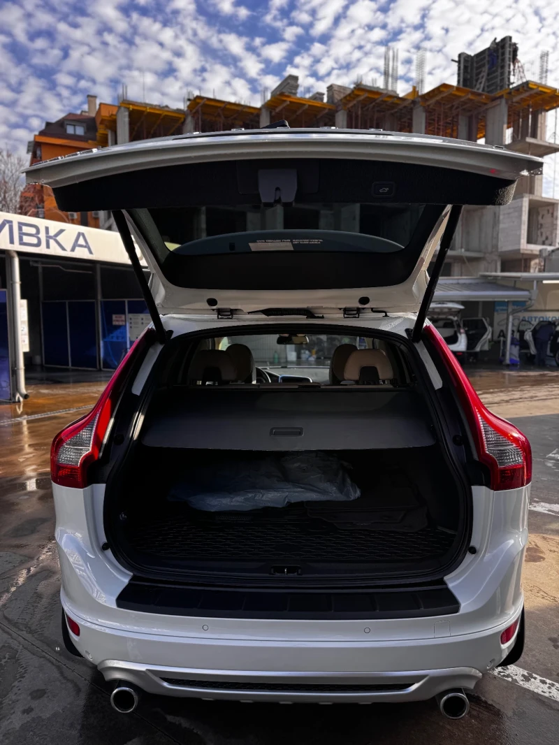 Volvo XC60 R-DESING, снимка 11 - Автомобили и джипове - 52829058