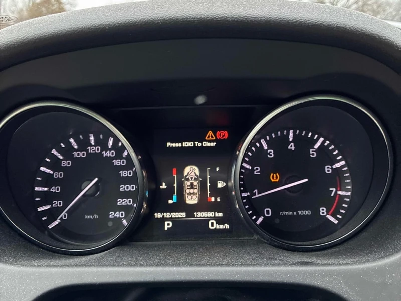 Land Rover Discovery Sport * HSE * CARFAX * ЦЕНА ДО БГ, снимка 9 - Автомобили и джипове - 52893522