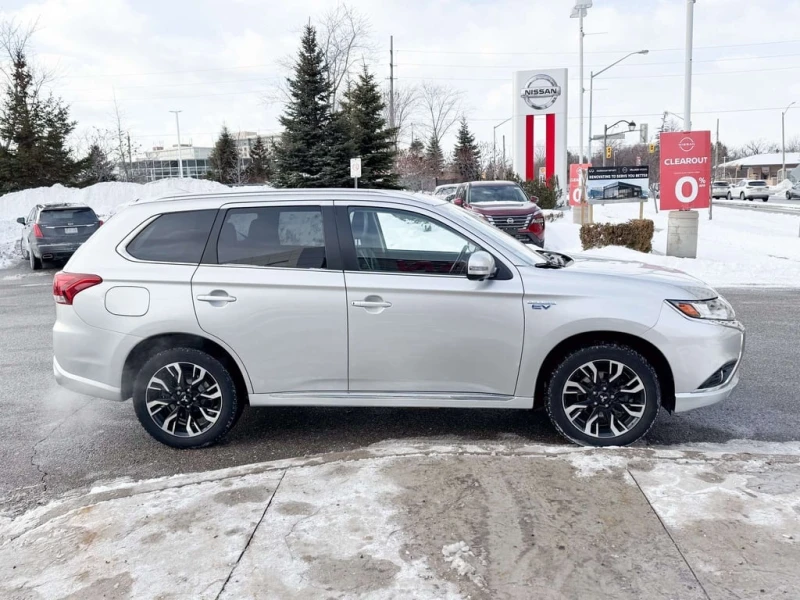 Mitsubishi Outlander * CARFAX * ЦЕНА ДО БГ, снимка 8 - Автомобили и джипове - 53306109