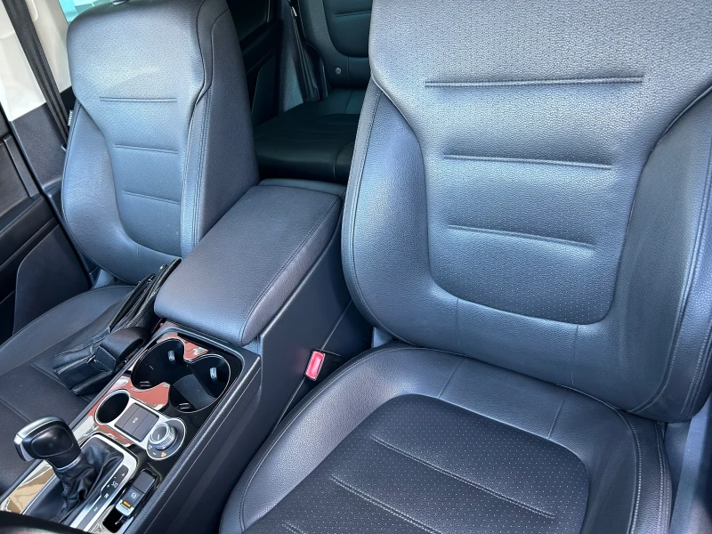 VW Touareg, снимка 6 - Автомобили и джипове - 53582231