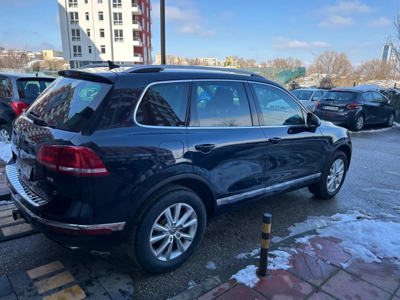 VW Touareg, снимка 3 - Автомобили и джипове - 53582231