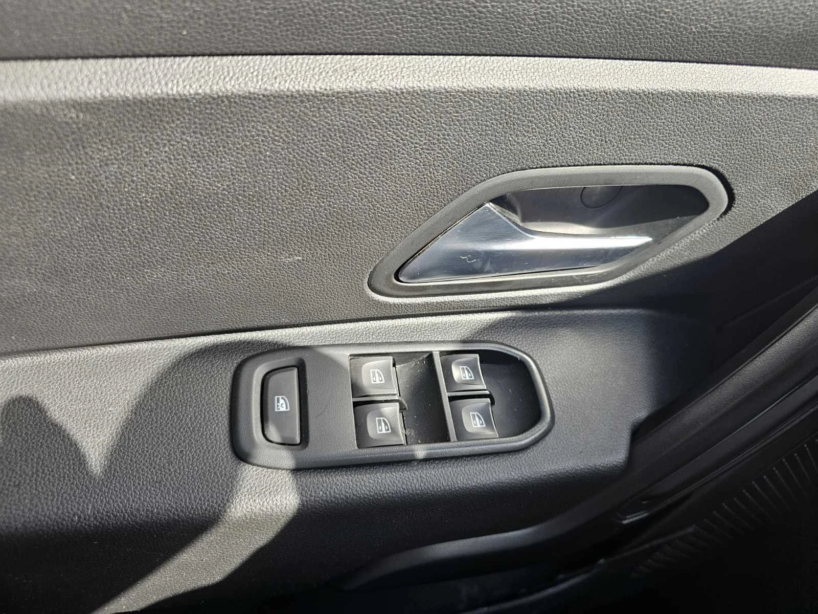 Dacia Duster 1.0 TCe 100 LPG 4x2 1.0 TCe 100 LPG 4x2 ( N1  | Mobile.bg   11