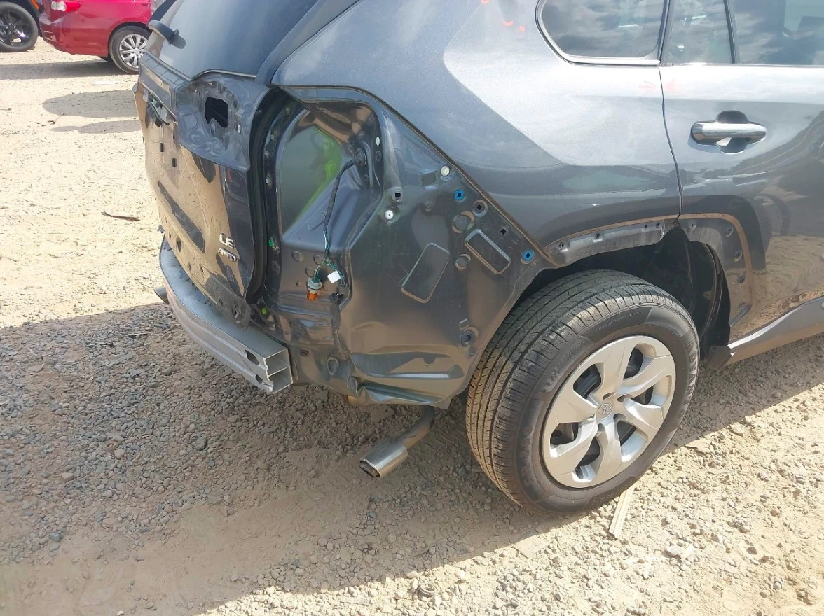 Toyota Rav4 LE/2.5 - изображение 7