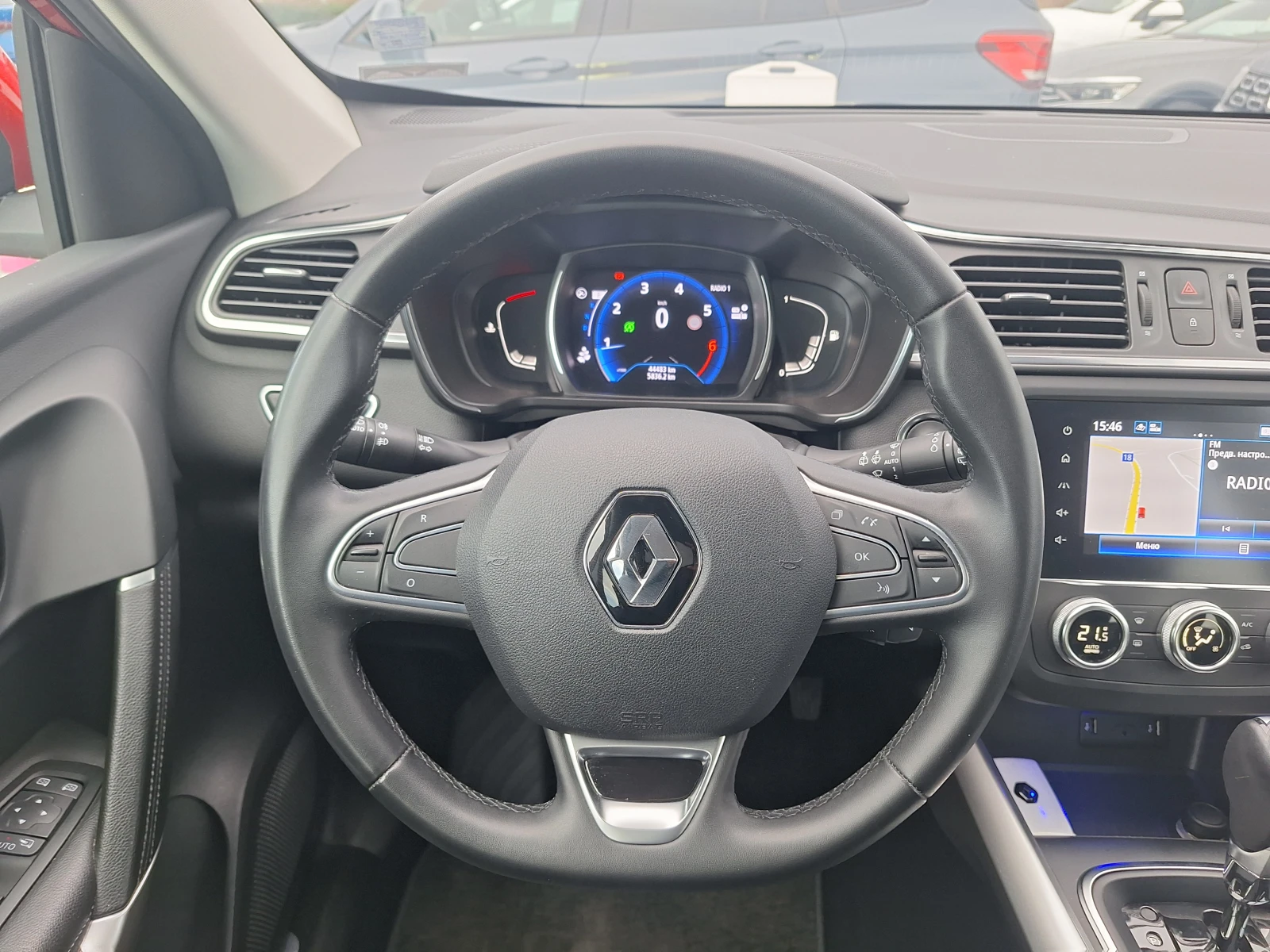 Renault Kadjar 1.3TCe 160к.с. EDC TECHNO - изображение 9