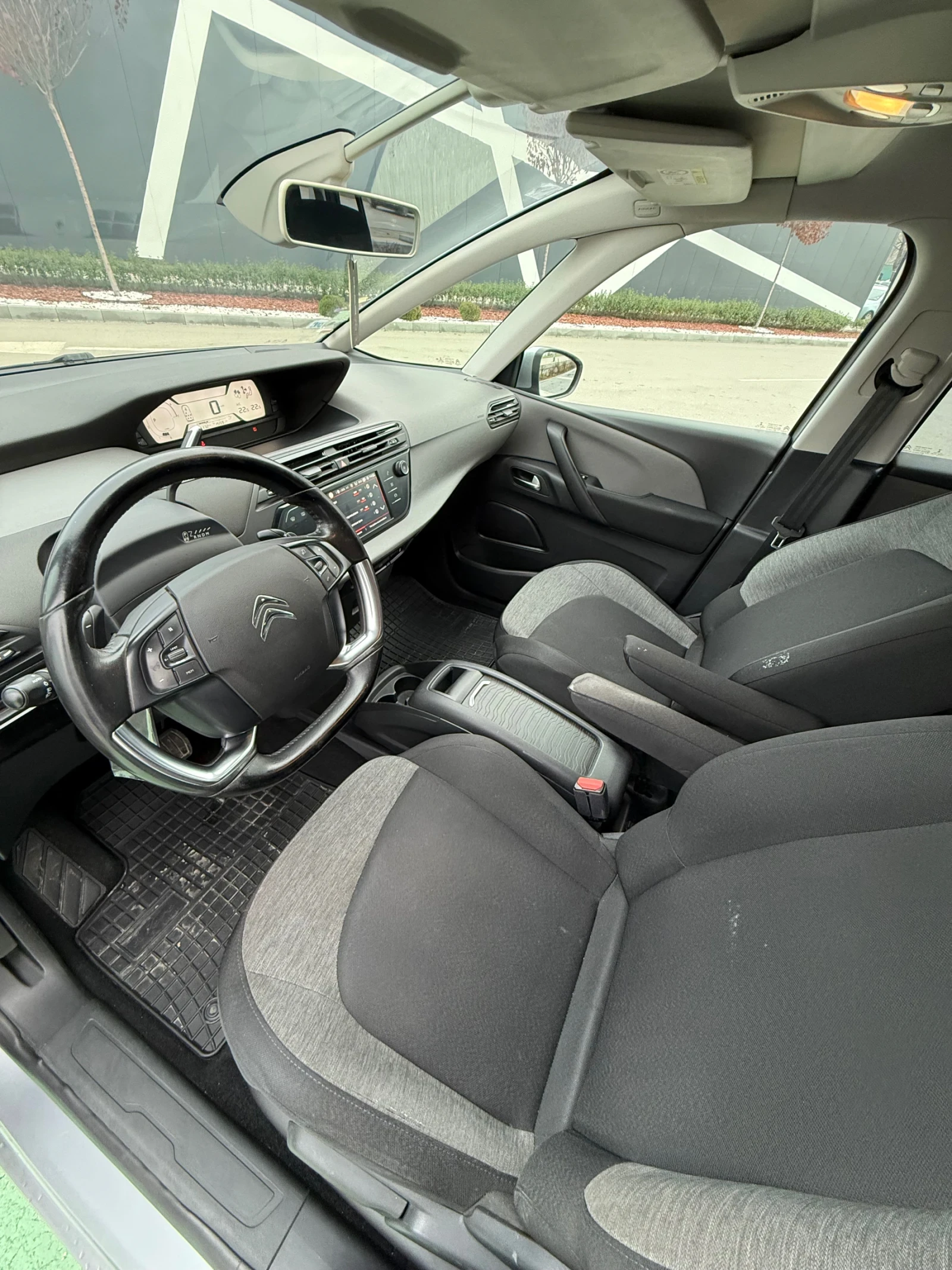 Citroen Spacetourer 1.5HDl/НОВ ВНОС/ПЕРФЕКТЕН/ЛИЗИНГ - изображение 9