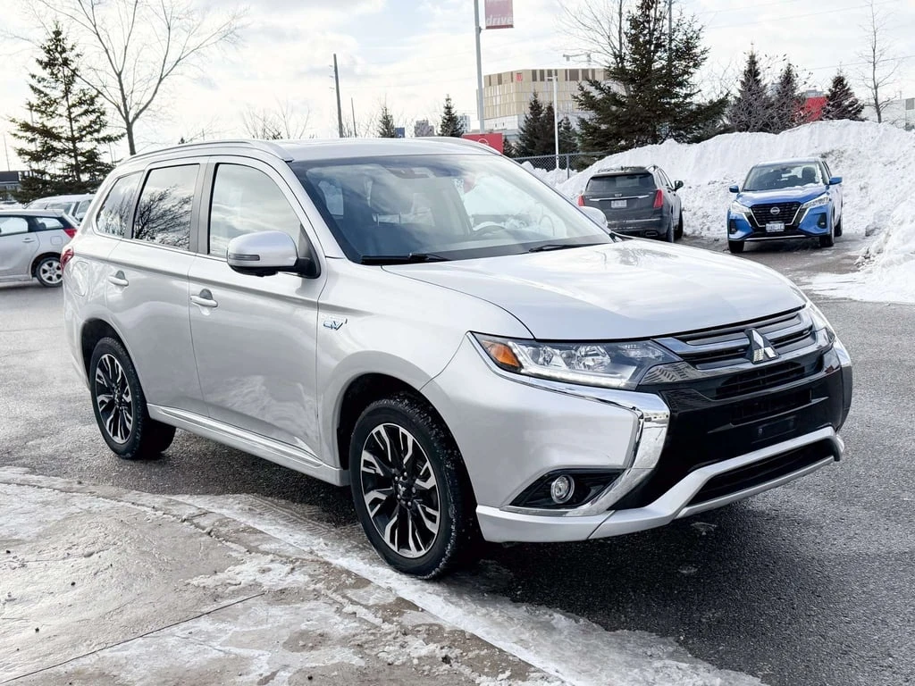 Mitsubishi Outlander * CARFAX * ЦЕНА ДО БГ - изображение 9