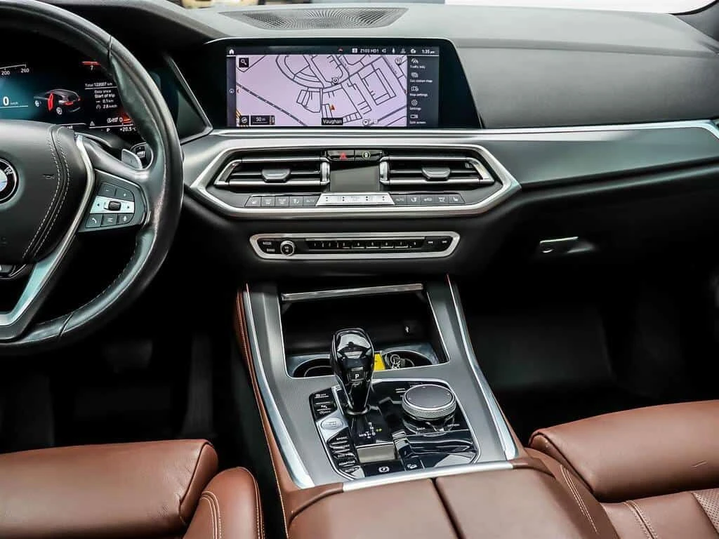 BMW X5 xDrive40i/CARFAX/HEAD UP/ HEATED SEATS/ LANE/ PANO, снимка 12 - Автомобили и джипове - 54202710