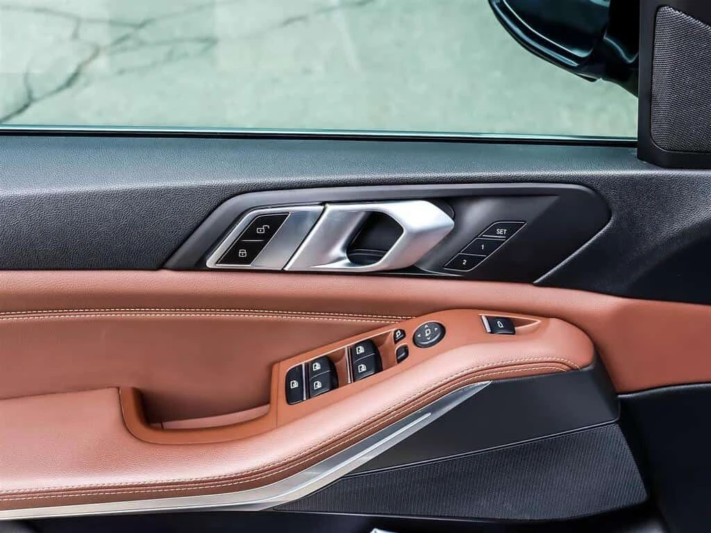 BMW X5 xDrive40i/CARFAX/HEAD UP/ HEATED SEATS/ LANE/ PANO, снимка 7 - Автомобили и джипове - 54202710