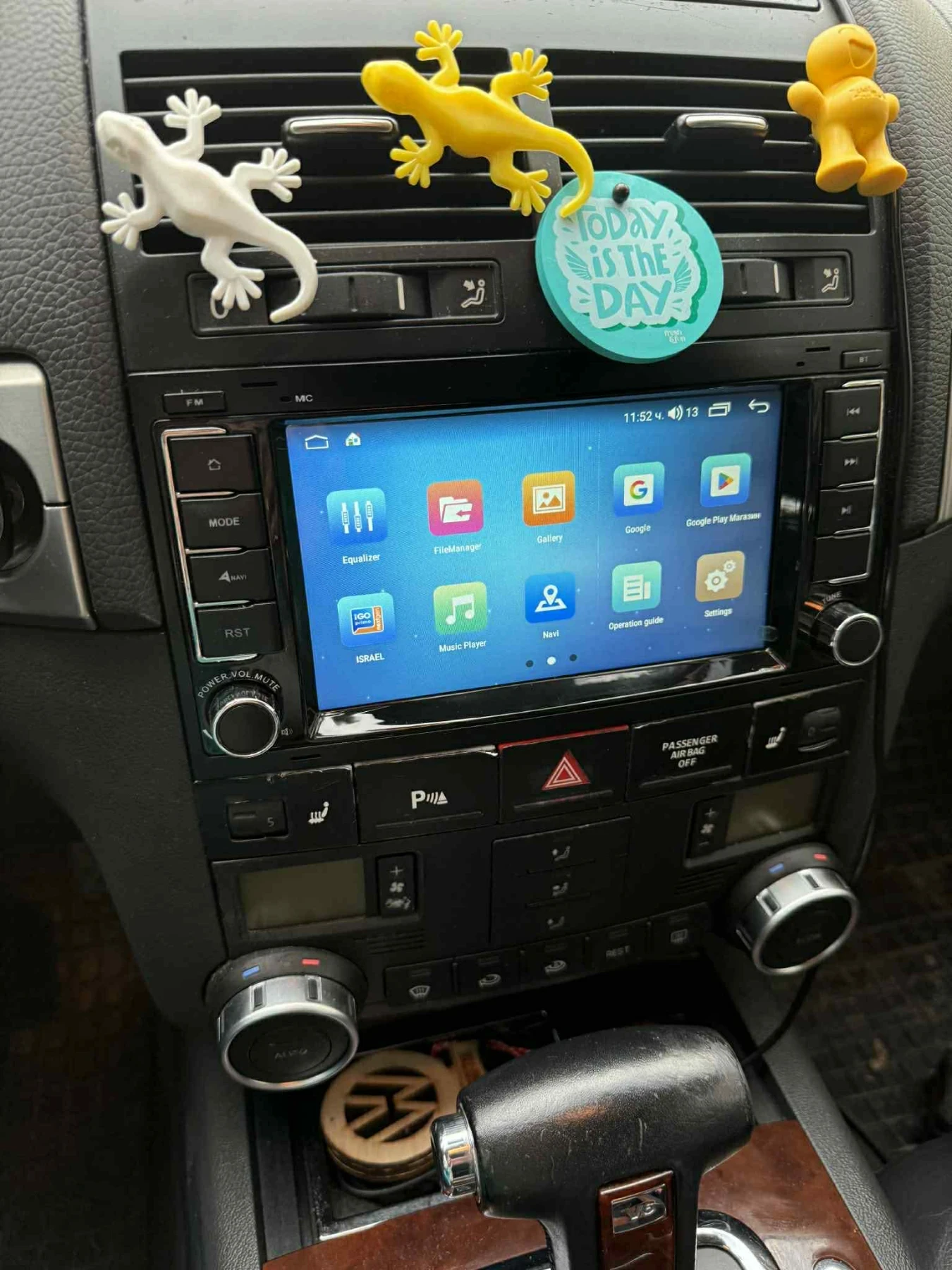 VW Touareg, снимка 5 - Автомобили и джипове - 54305610