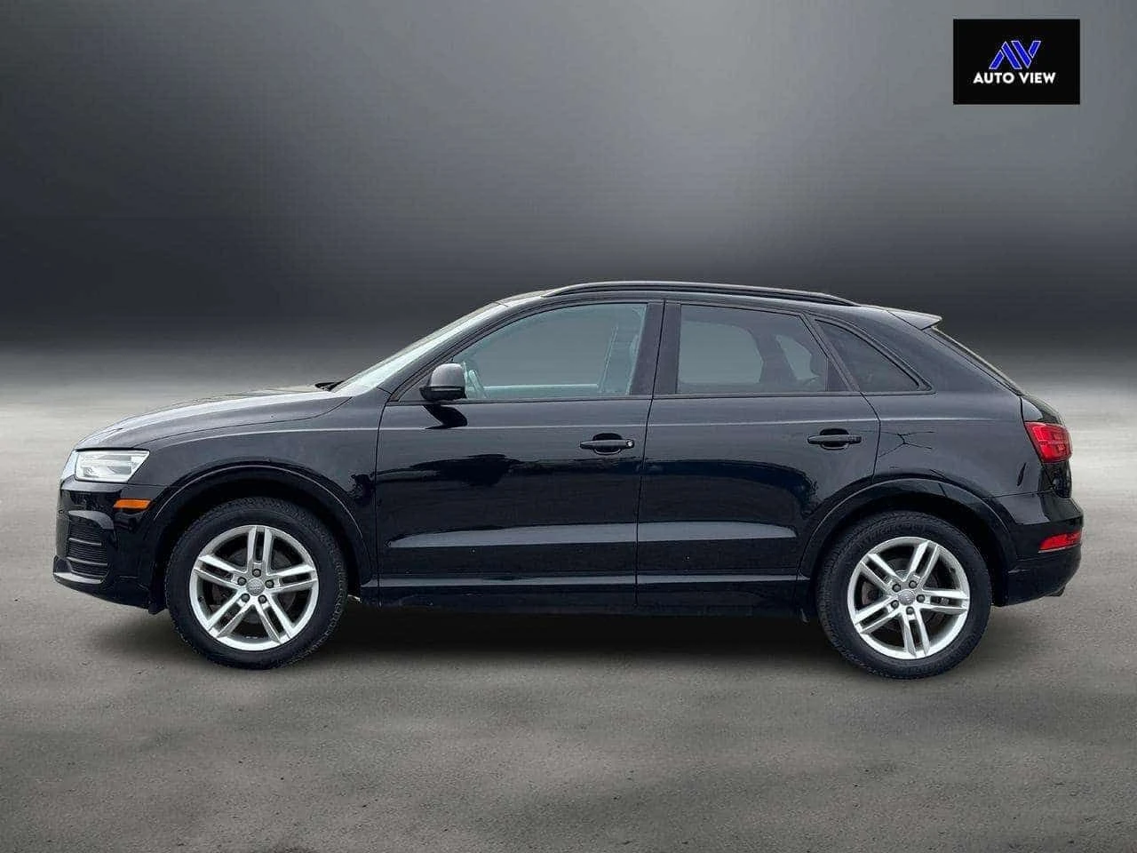 Audi Q3 * Quattro Komfort * * ALL WHEEL DRIVE* * * CARFAX , снимка 8 - Автомобили и джипове - 54916132