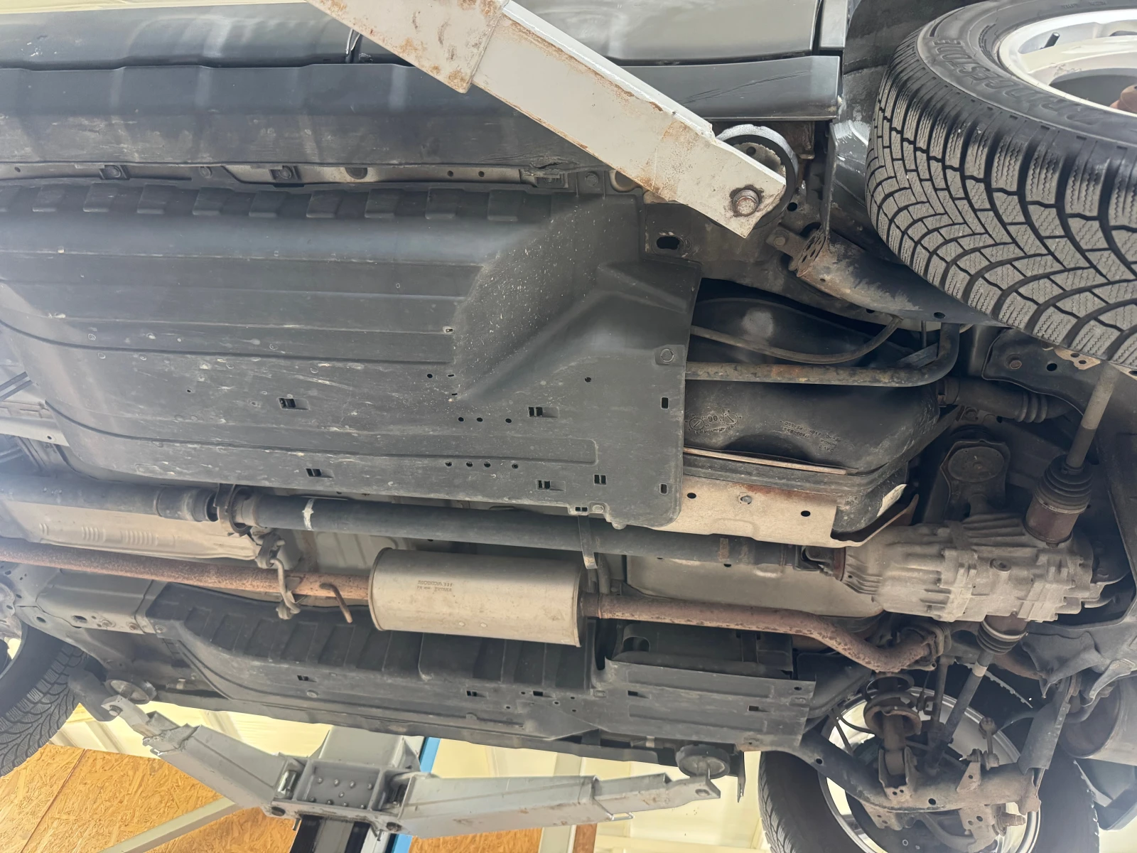 Honda Cr-v 2.0 i, снимка 15 - Автомобили и джипове - 55059398